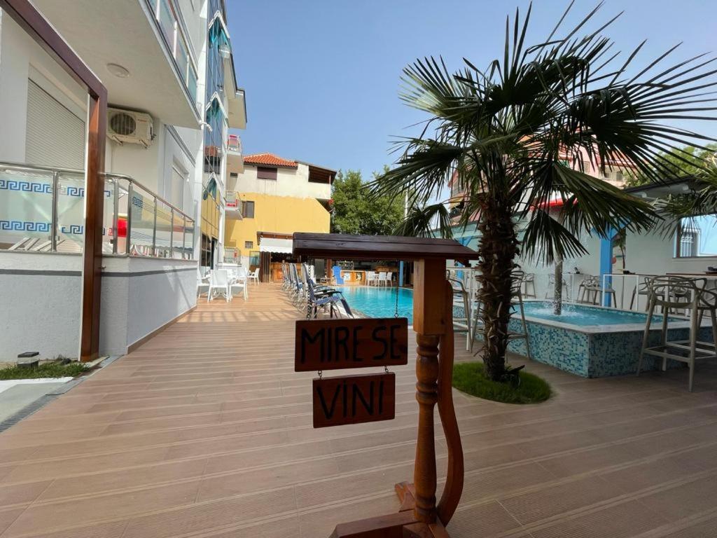 Hotel Brian Velipojë Exterior foto