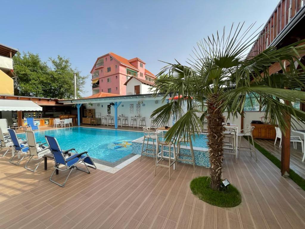 Hotel Brian Velipojë Exterior foto